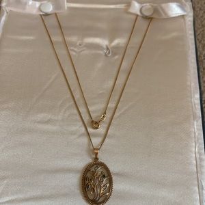 10kt Solid Gold Necklace & Stone Pendant